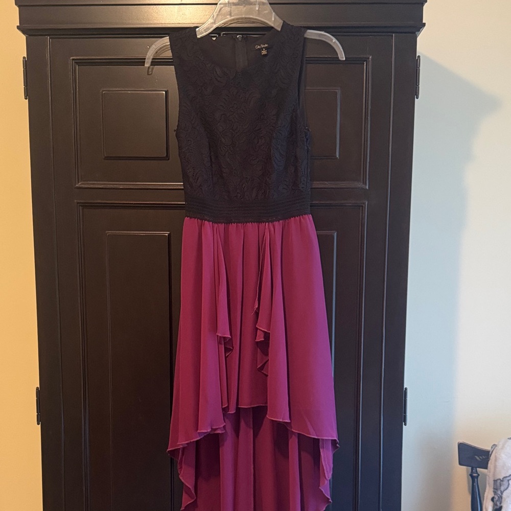Sleeveless Black and Fuchsia Sleeveless High-Low Dress